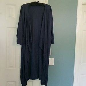 LulaRoe Shirley NWT! Gorgeous navy colored LLR!